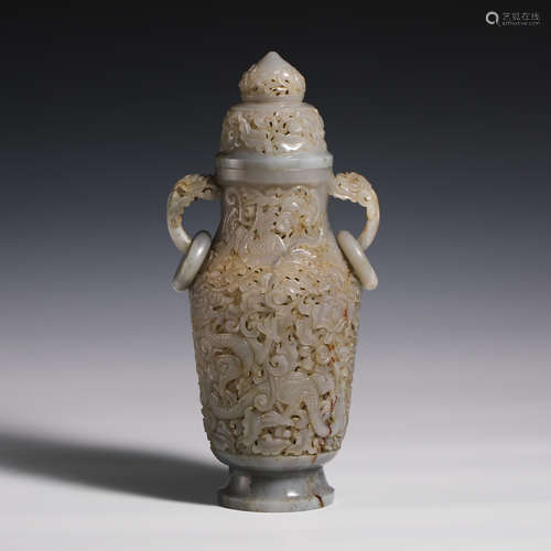 Chinese nineteenth century Hetian jade vase