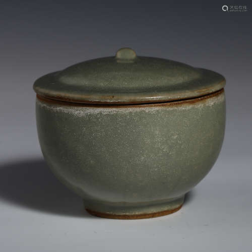 Chinese 10th century Longquan guan kiln lid bowl