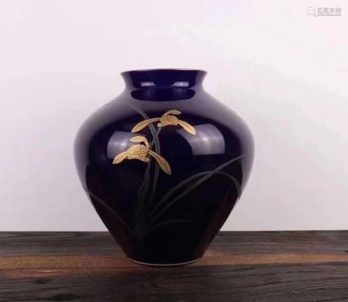 昭和时期 香兰社作 描金手绘兰花纹纹饰圆肚花瓶