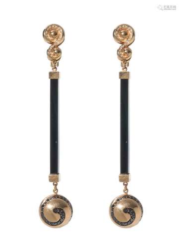 Pair of earrings in 18kt yellow gold