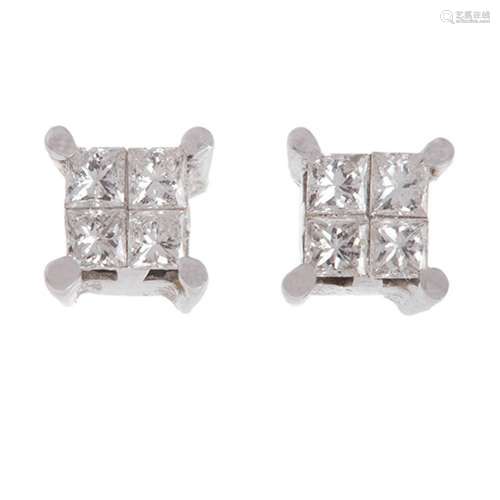 Pair of sleepers in 18K white gold