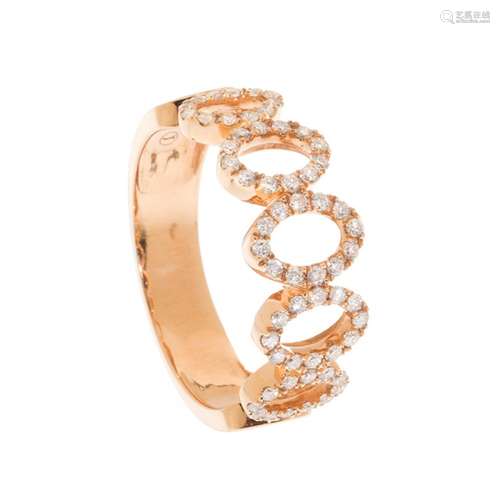 Ring in 18k yellow gold