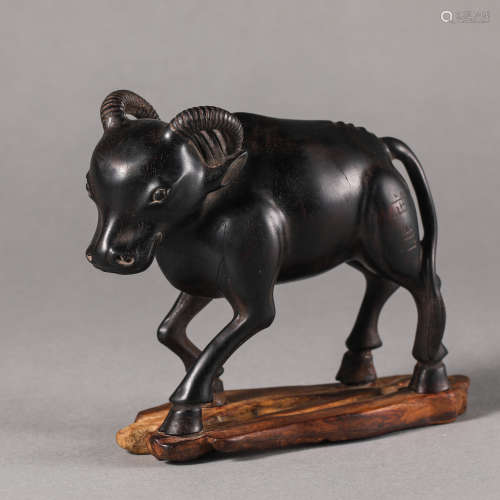 China Qing Dynasty Rosewood Cow Ornament