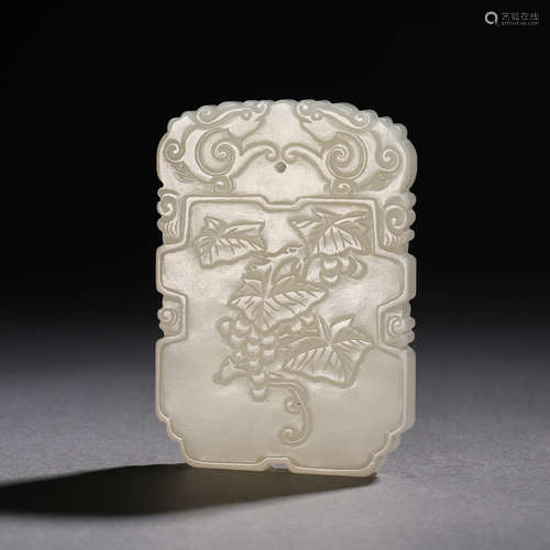 China Qing Dynasty Hetian jade card