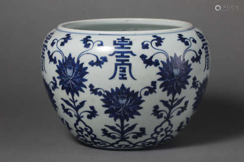 China Qing Dynasty Blue and White Porcelain Roll Cylinder