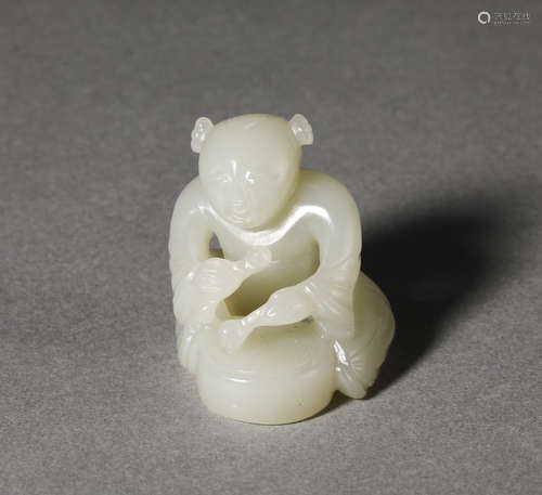 China Qing Dynasty Hetian jade boy