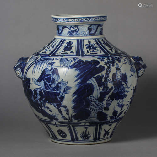 China Yuan Dynasty blue and white porcelain jar