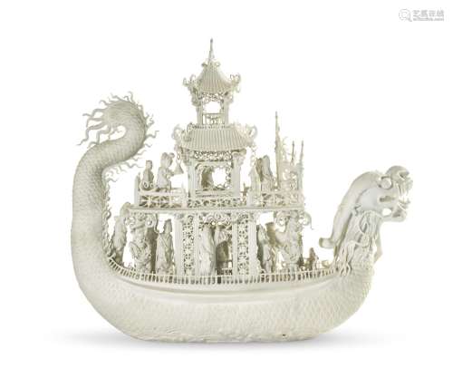 A BISCUIT PORCELAIN MODEL OF A DRAGON BOAT CHINA, QING DYNAS...
