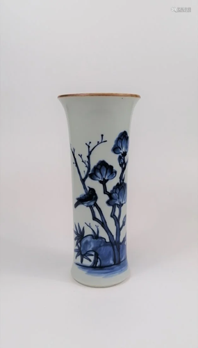 Chinese transitional-stylish blue and white vase