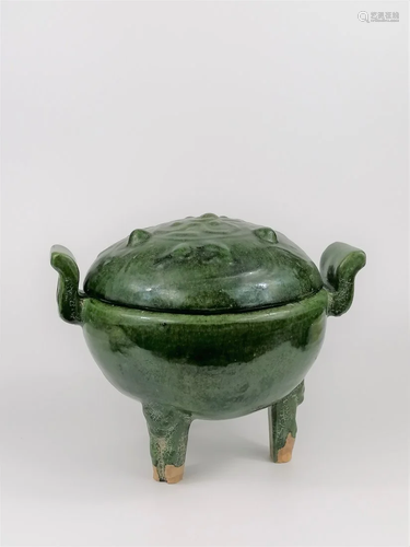 A Chinese green glazed pottery tripot censor with lid