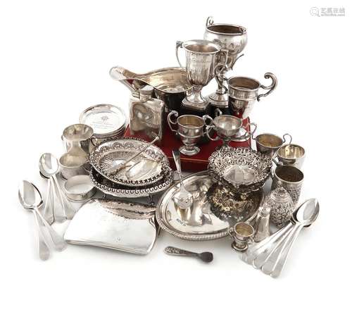 A mixed lot of silver items, various dates and makers, compr...