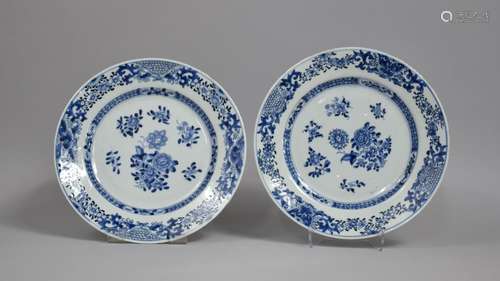 A Pair of 18th/19th Century Chinese Blue and White Plates de...