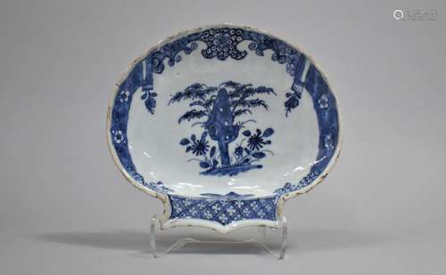 An 18th Century Chinese Blue and White Shell Shaped Dish, 16...