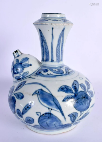 A 17TH CENTURY CHINESE BLUE AND WHITE PORCELAIN KENDI Ming p...