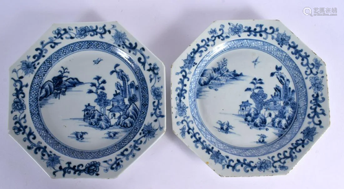 A PAIR OF 18TH CENTURY CHINESE BLUE AND WHITE EXPORT PLATES ...