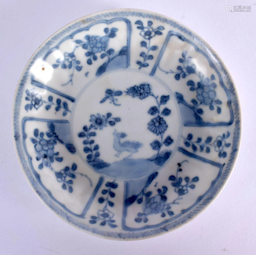 A LARGE 17TH/18TH CENTURY CHINESE CA MAU BLUE AND WHITE SAUC...