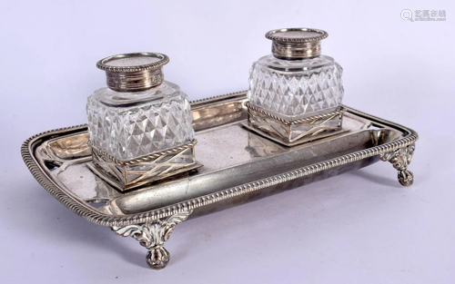 A VICTORIAN SILVER DESK STAND. London 1883. 19 cm x 12 cm. 4...