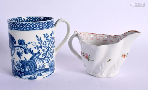 18TH CENTURY CAUGHLEY MUG PRINTED WITH THE PARROT PECKING FR...