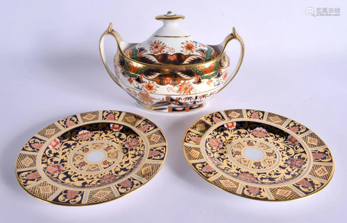 EARLY 19TH CENTURY SPODE SUCRIER AND COVER IN IMARI STYLE MA...