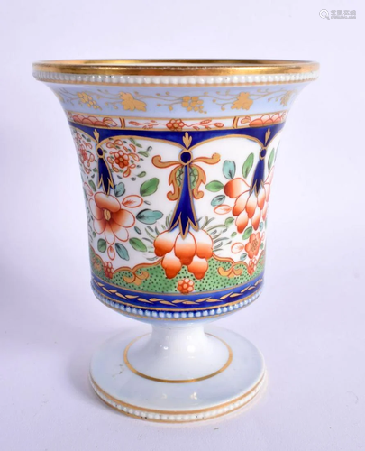 EARLY 19TH CENTURY SPODE BEADED VASE DECORATED IN STYLISED O...