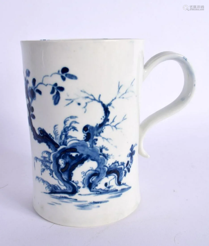 18TH CENTURY WORCESTER EARLY MUG OF SLIGHTLY WAISTED FORM PA...