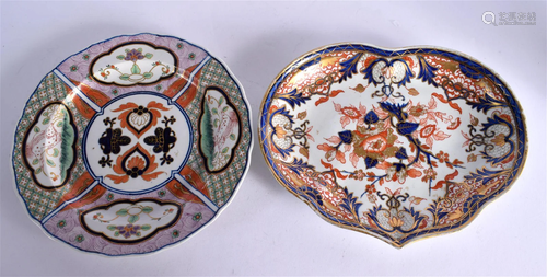 18TH CENTURY DERBY IMARI STYLE PLATE PAINTED IN RED BLUE AND...