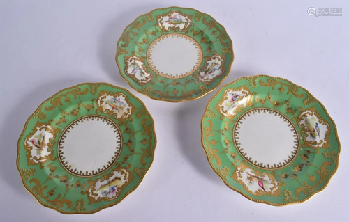 ROYAL CROWN DERBY SET OF THREE PLATES PAINTED WITH BIRDS ON ...