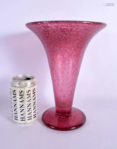 A EUROPEAN PINK ART GLASS FLUTED VASE possibly Strathearn. 2...