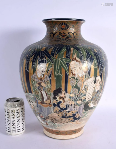 A LARGE 19TH CENTURY JAPANESE MEIJI PERIOD SATSUMA VASE pain...