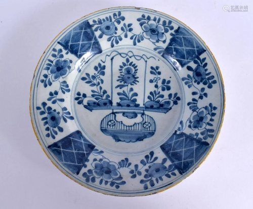 AN 18TH CENTURY DELFT BLUE AND WHITE TIN GLAZED PLATE painte...