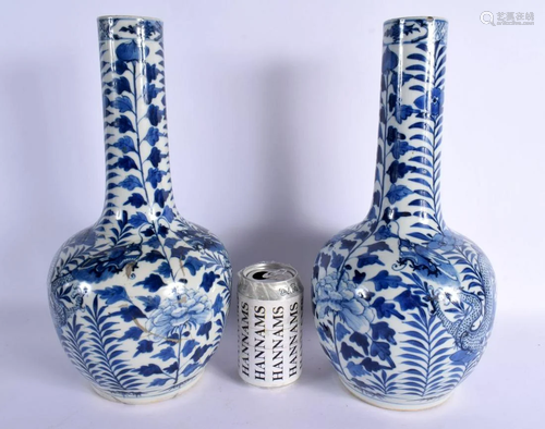 A LARGE PAIR OF 19TH CENTURY CHINESE BLUE AND WHITE PORCELAI...