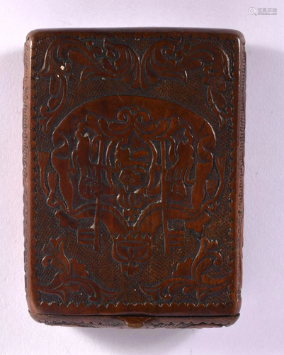 AN 18TH CENTURY EUROPEAN CARVED WOOD BOX decorated with a co...