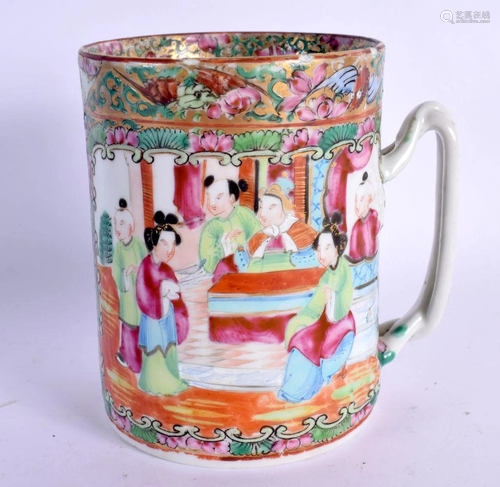 A 19TH CENTURY CHINESE CANTON FAMILLE ROSE PORCELAIN MUG Qin...