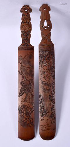 A PAIR OF EARLY 20TH CENTURY JAPANESE MEIJI PERIOD CARVED BA...