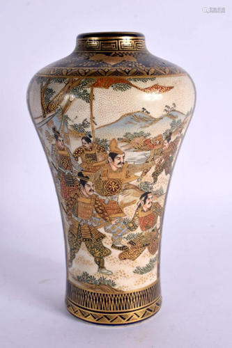 A LATE 19TH CENTURY JAPANESE MEIJI PERIOD SATSUMA VASE paint...