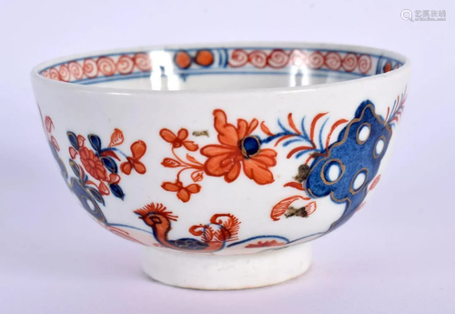 A SMALL 18TH CENTURY LOWESTOFT ENGLISH PORCELAIN TEABOWL. 7....