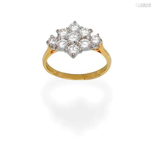 DIAMOND CLUSTER RING,