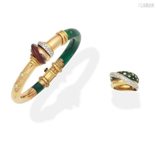 LA NOUVELLE BAGUE DIAMOND AND ENAMEL BANGLE AND RING (2)