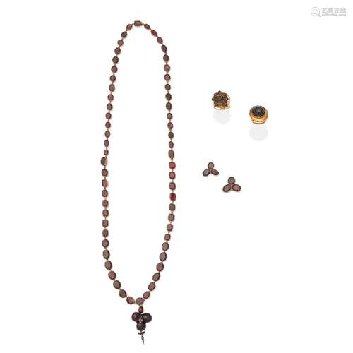 COLLECTION OF GARNET-SET JEWELLERY, 19TH - 20TH CENTURY (6)