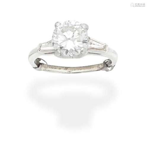 DIAMOND SINGLE-STONE RING