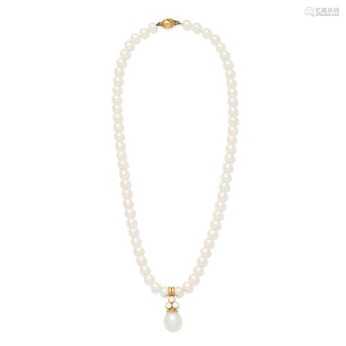 CULTURED PEARL NECKLACE