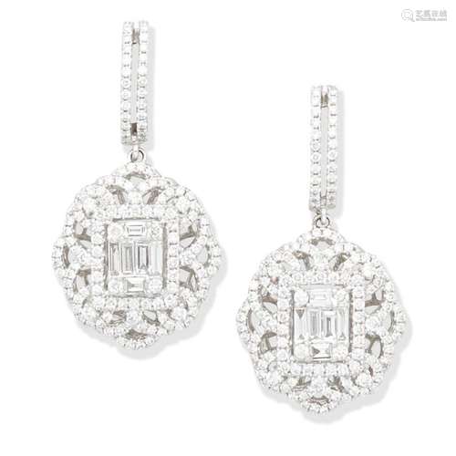 【Ω】DIAMOND-SET PENDENT EARRINGS