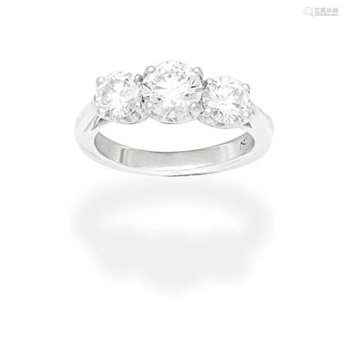 DIAMOND THREE STONE RING