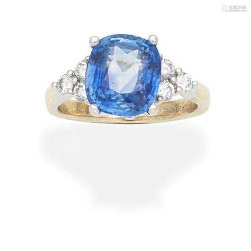 SAPPHIRE AND DIAMOND RING