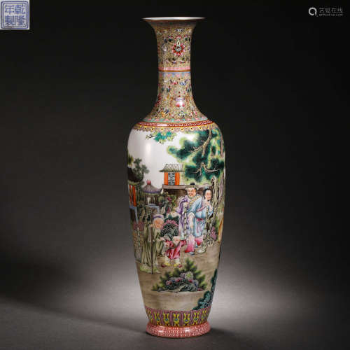 QING DYNASTY PASTEL CHARACTER BOTTLE