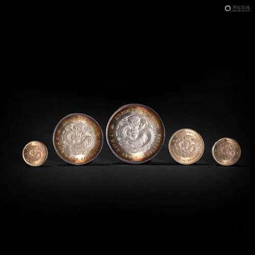 GROUP OF QING DYNASTY SILVER COINS