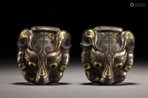 HAN DYNASTY GOLD AND SILVER TIGER HEADS
