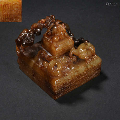 HAN DYNASTY HETIAN JADE BEAST HEAD SEAL