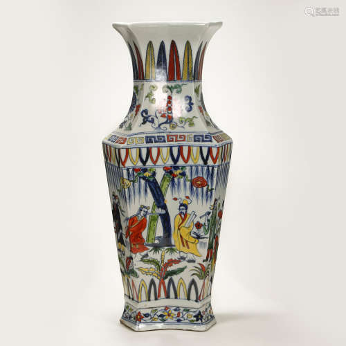 MING DYNASTY MULTICOLORED CHARACTER BOTTLE