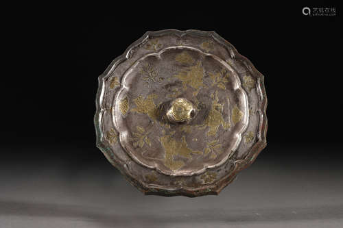 HAN DYNASTY BRONZE MIRROR